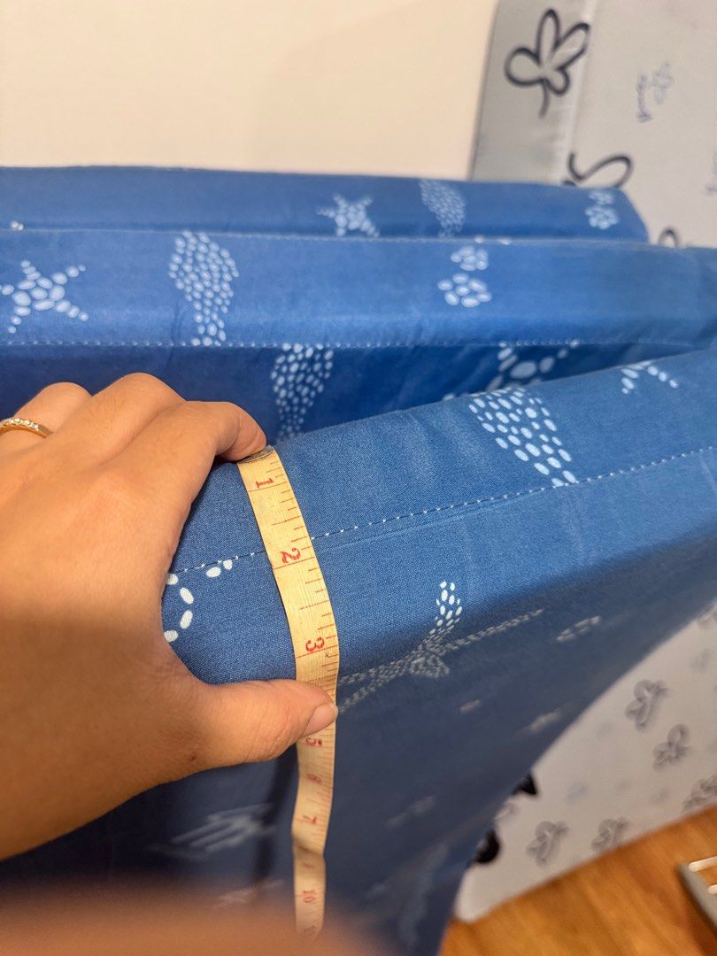 Uratex 3inch Foldable Mattress REPRICED! (Category: Bed Frames & Mattresses) located in Las Pinas. Submitted by sunnyandpeaches (Listing ID 1412312092, Image 2). Description: - Queen sized foldable mattress - Approximately 3 inches thick - Conveniently folds for storage - No plastic cover.