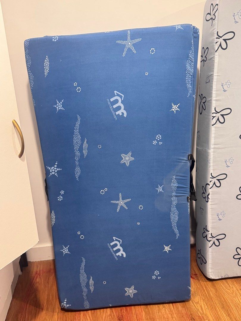 Uratex 3inch Foldable Mattress REPRICED! (Category: Bed Frames & Mattresses) located in Las Pinas. Submitted by sunnyandpeaches (Listing ID 1412312092, Image 1). Description: - Queen sized foldable mattress - Approximately 3 inches thick - Conveniently folds for storage - No plastic cover.