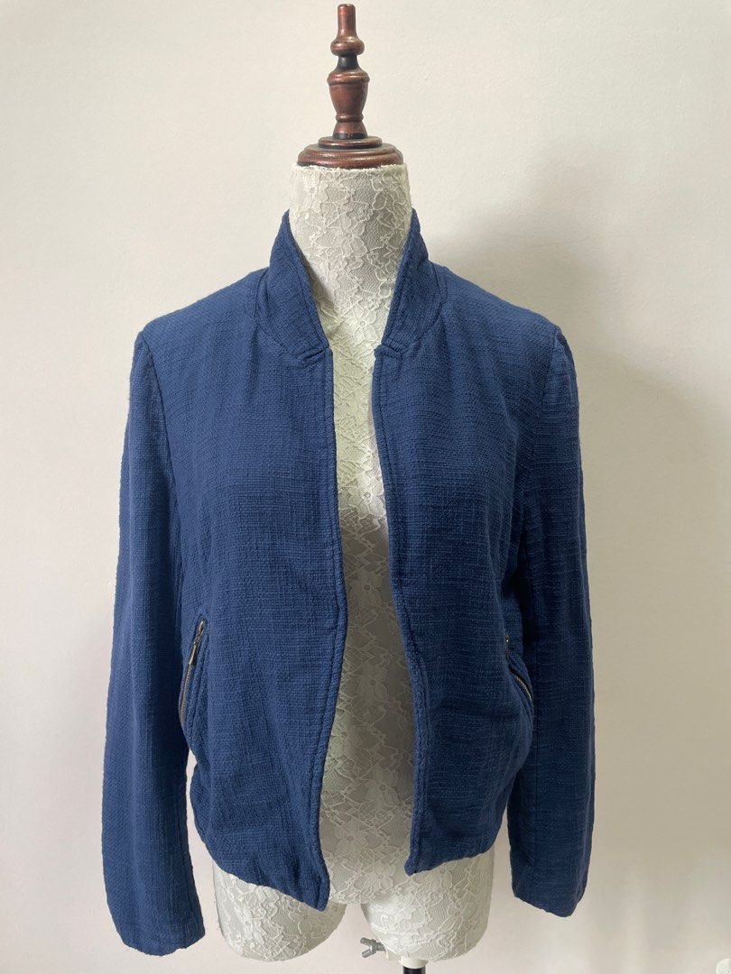 Zara Basic Blue Jacket (Category: Coats, Jackets and Outerwear) located in Kuala Lumpur. Submitted by clear.random.treasures (Listing ID 1412201742, Image 1). Description: - Zara Basic jacket - Solid blue color - Stand-up collar - Two zippered pockets - Textured weave - Blue lining - Size: EUR S / MEX 36 - Made in Morocco.