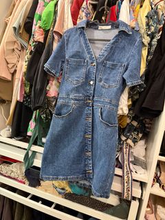 (Category: ) located in . Submitted by larabnew (Listing ID 1412279886, Image 1). Description: .