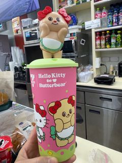 （分類：）位於 。 由 kaws.house 提交（商品編號 1412378359，圖片 1）。簡介： 。