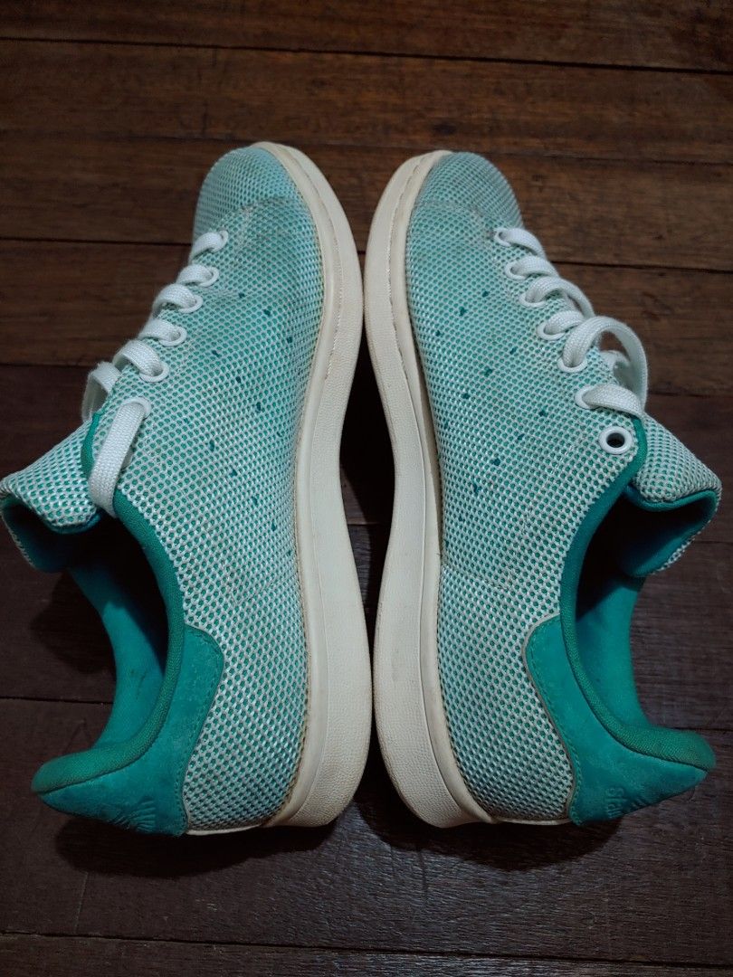 Adidas Stan Smith So Breezy (Category: Casual Shoes) located in Manila. Submitted by retroactive_items (Listing ID 1412511150, Image 3). Description: See pictures for condition. Size: USM 8.5 / 42 *Yellowing of sole *Minimal heel drag *No Sole Sep *not thrifted Buyer Books / Shoulders Shipping.