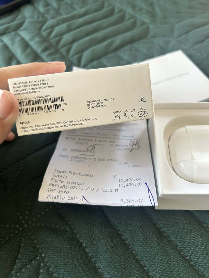 AirPods 4 gen ANC (Category: Earphones) located in Manila. Submitted by philr80538 (Listing ID 1412364804, Image 2). Description: For sale (Complete) Brandnew Authentic Airpods 4 with ANC purchase in abenson with receipt / paper bag with warranty until dec 2026 Location North Caloocan Meet up place: Sm north, sjdm, sm fairview, zabarte mall.