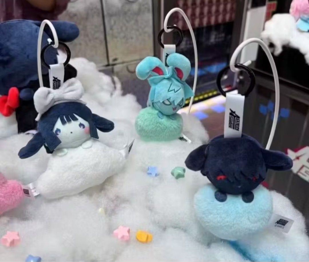 Alien Stage! Rabbit Series Plush Pendant (Category: Designer & Blind Box Toys) located in Bacoor. Submitted by zenny2106 (Listing ID 1412410108, Image 3). Description: Pre-Order ‼️ { GOOD SMILE COMPANY} Alien Stage Nendoroid 850 php each Random Characters only. No choosing of Characters Batch2 will be open soon if batch 1 is completed Note: (All characters must be taken to proceed.) DP: 30% -50% To avail, comment mine + character ETA: TBA (once p