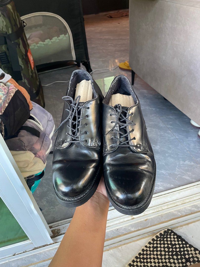 APC Casual Black Shoe (Category: Casual Shoes) located in Cebu City. Submitted by _moore.ph (Listing ID 1412422271, Image 2). Description: APC Casual Black Shoe Excellent Condition Size 6.5 / 38 eur Made In USA No Issue DM if Interested 📩.