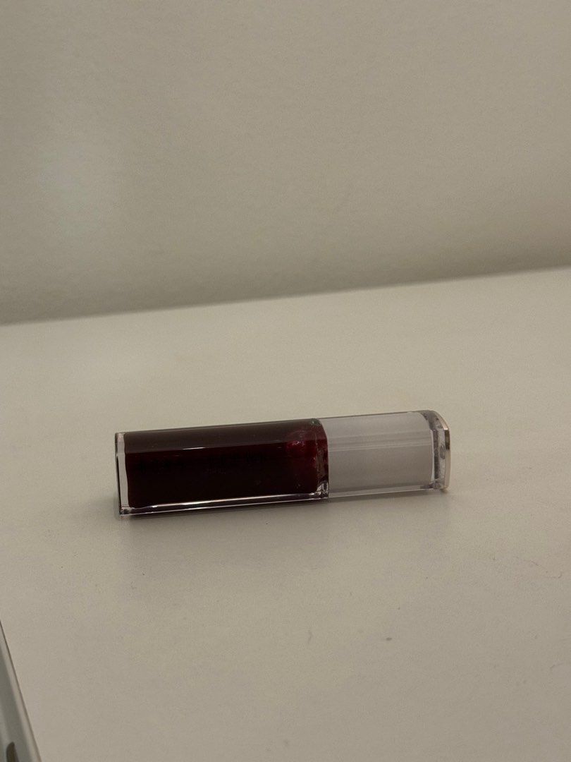 Bobbi Brown Extra Plump Lip Serum (Category: Makeup) located in Quezon City. Submitted by drawnncropz (Listing ID 1412484201, Image 2). Description: Sold for 2400 on orange app.
