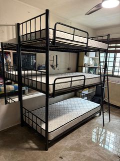 (Category: ) located in . Submitted by mintz_beds (Listing ID 1412396482, Image 1). Description: .