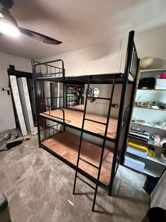 (Category: ) located in . Submitted by keldy_mitzbeds (Listing ID 1412401035, Image 1). Description: .
