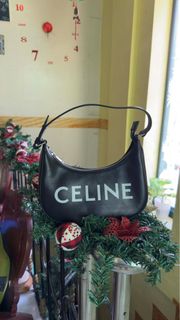 (Category: ) located in . Submitted by gerlieluxurycloset2024 (Listing ID 1412344883, Image 1). Description: .