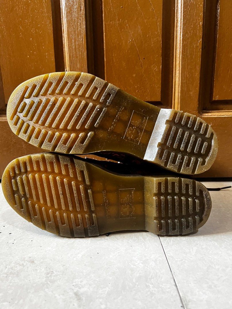 dr.martens Boots Floral Canvas (Category: Boots) located in Caloocan City. Submitted by vanirrafinds (Listing ID 1412350443, Image 3). Description: Size 8 US/ 6 UK NO ISSUE, no drag sole Condition wise 9/10 Color rate 9/10 Bouncing soles .