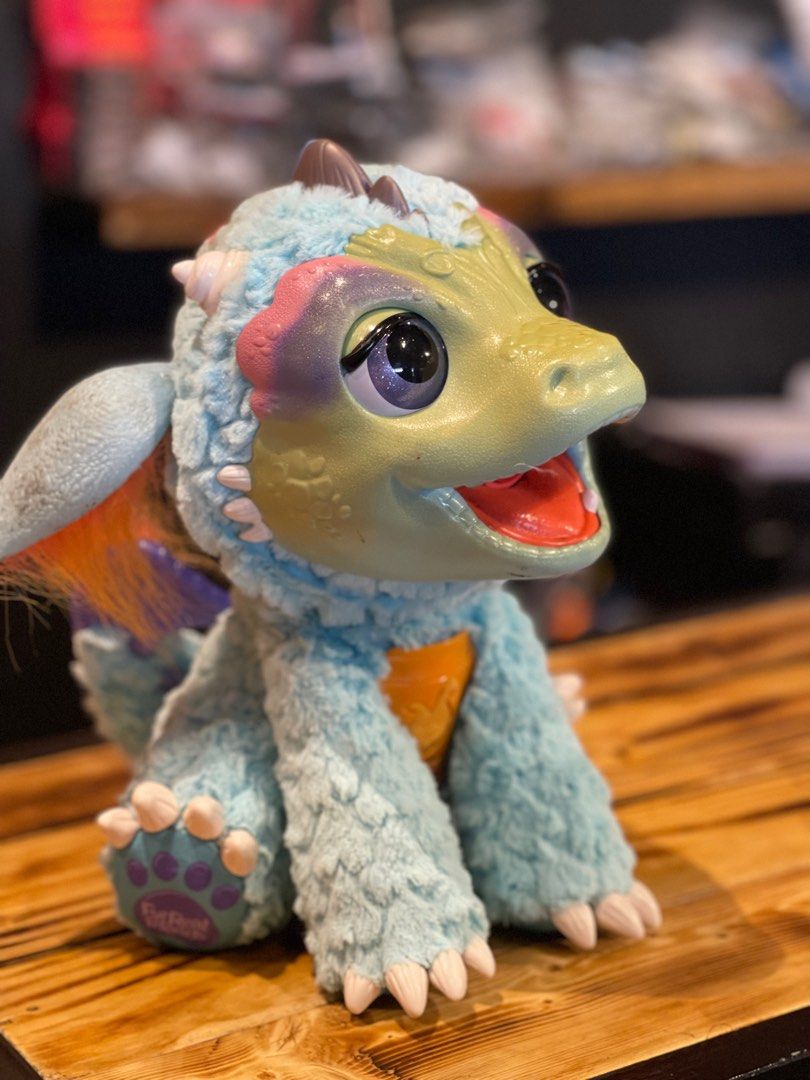 Fur real dragon emits smoke (Category: Figurines & Statues) located in Bacolod City. Submitted by drjessicaa26112 (Listing ID 1412344112, Image 1). Description: .