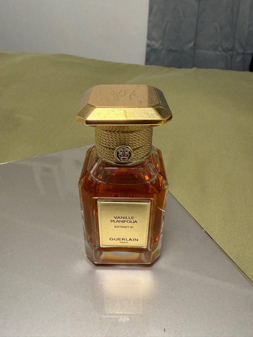 Guerlain Vanille Planifolia Extrait 21 (Category: Fragrance & Deodorants) located in Pasig City. Submitted by aanne.17 (Listing ID 1412474209, Image 3). Description: 99% full Retail price: 39k (bought December 2025) Rfs: impulse buy 😅.
