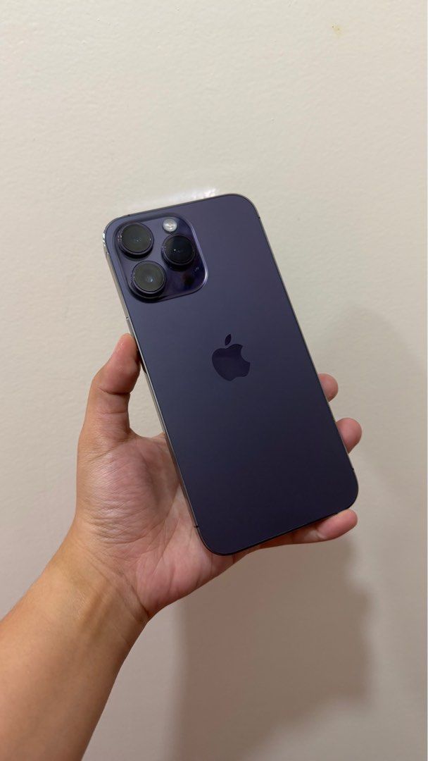 iPhone 14 pro max 256gb (Category: iPhone 14 Series) located in Orani. Submitted by gacer.martin (Listing ID 1412493848, Image 2). Description: For sale only iPhone 14 pro max 256gb Deep purple 84% battery health No issue Comes with box and lightning to USB cable Meet up within Bataan Outside bataan can do LBC cash on delivery.
