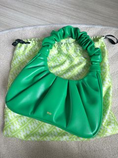 （分類：）位於 。 由 tiffho928 提交（商品編號 1412379732，圖片 1）。簡介： 。