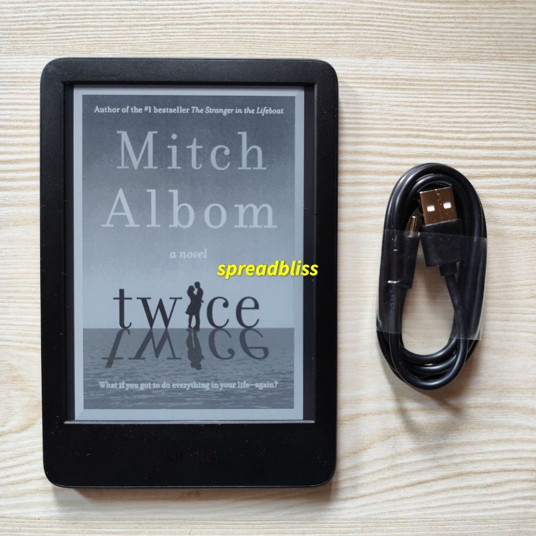 Kindle Basic 2024 Black 16gb (Category: E-Readers) located in Manila. Submitted by spreadbliss (Listing ID 1412382176, Image 2). Description: KINDLE BASIC 2024 Black 16gb Preloved Smooth screen; minor flaws on body Inclusions: Unit, cable, free stickers 📌 Manila MOD: Grab, Lalamove, J&T, LBC, etc. MOP: COD/COP, GCash, Maya, bank transfer No lowballers pls. Thank you. Follow for more available units 😊.
