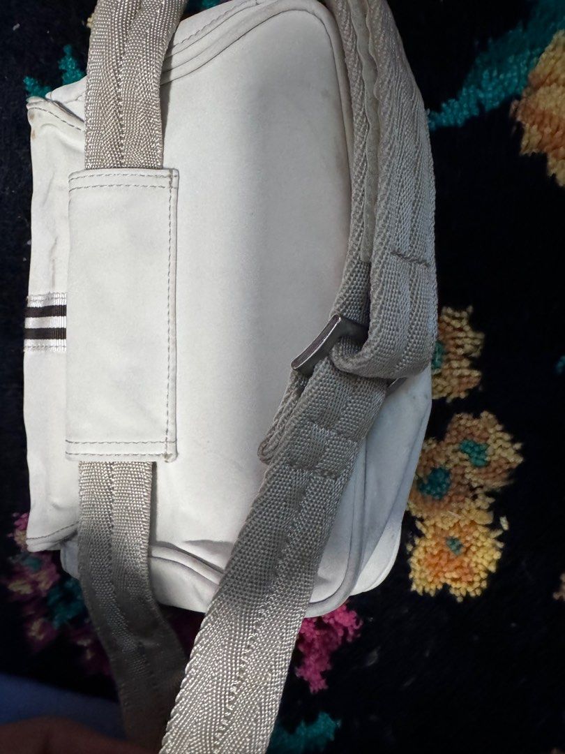 LANVIN BELT BAG (Category: Luxury Bags & Wallets) located in Manila. Submitted by luvbags40524 (Listing ID 1412333945, Image 3). Description: Slight sign of used Dm for interested .