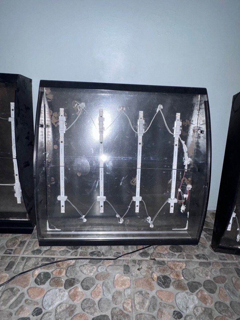 LED Light Box (Category: Lighting) located in Quezon City. Submitted by things.matter (Listing ID 1412428056, Image 1). Description: - LED light boxes - Black frame - Reflective interior - Curved edges - Internal LED strips - Includes power cable - 4 units available -for business menu.