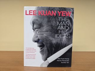 Authentic Signature book of Lee Kuan Yew pictorial biography