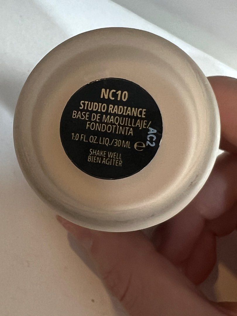 MAC Studio Radiance Foundation NC10 (Category: Makeup) located in Manila. Submitted by randomcollectives (Listing ID 1412389680, Image 2). Description: Brand New. W/o box. Gifted but not my shade. I love this product! Sheer and glowy. Use hands to apply for a more natural look. Shade: NC10 Original price is ₱2,600 online/ in-store MOP: GCASH, BDO, BPI Delivery via Grab / Lalamove ONLY (to be shouldered by customer) NO MEETUPS. NO LOW BALLERS..