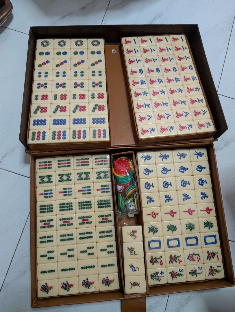 Mahjong Set with Case, tiles sealed, Hobbies & Toys, Toys & Games on ...