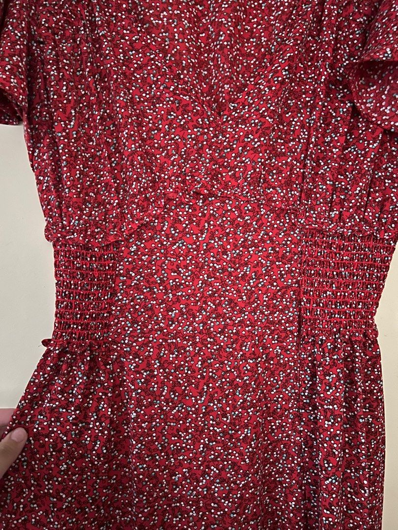 Max Studio Floral Midi Dress - Size L (Category: Dresses) located in Cainta. Submitted by cleaaan.out (Listing ID 1412430295, Image 3). Description: - Max Studio midi dress - Red floral print - V-neckline - Flutter sleeves - Fitted waist - Flowing skirt - Delicate hem trim - bought in the states for 50 dollars (2,000+) - Perfect for casual or special events.