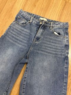 (Category: ) located in . Submitted by tulips_241 (Listing ID 1412418017, Image 1). Description: .
