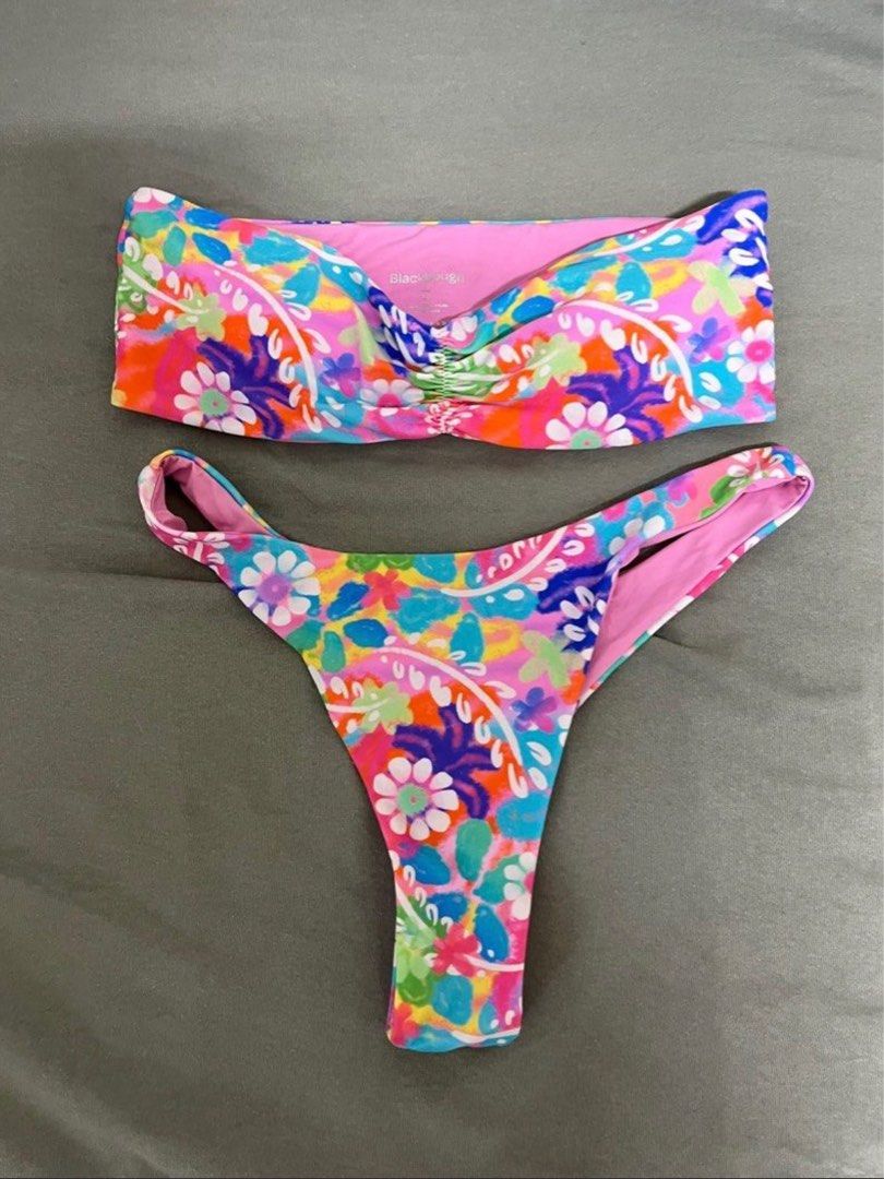 NEW Blackbough Swim Set (Category: Bikinis & Swimsuits) located in Marikina City. Submitted by kaisells_ (Listing ID 1412429186, Image 1). Description: Top S Bottom M RFS: Wrong size.