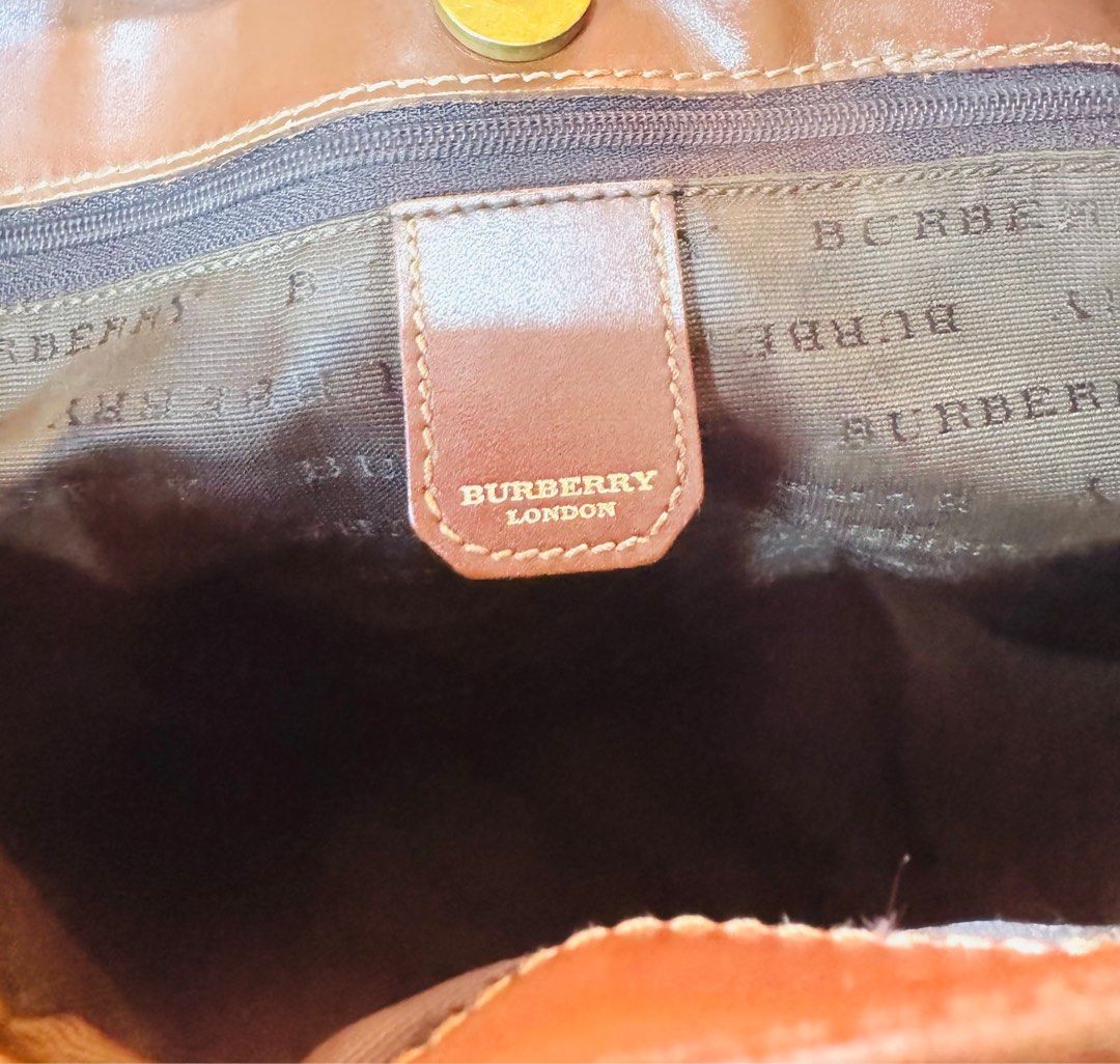 Original preloved Burberry tote bag (Category: Luxury Bags & Wallets) located in Manila. Submitted by nylan1227 (Listing ID 1412364979, Image 2). Description: in good condition.