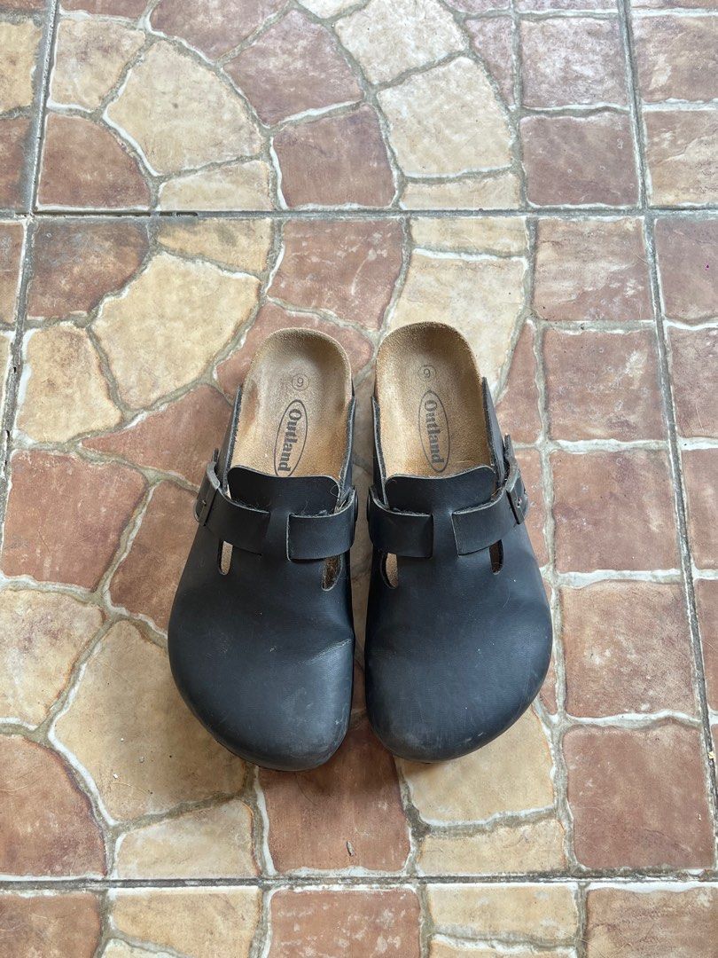 Outland Black Clogs Size 6 (Category: Flats & Sandals) located in Cavite. Submitted by armynavyofficial (Listing ID 1412420025, Image 1). Description: Outland clogs in black Birkenstock clogs dupe - Size: 6 - Features: - Buckle closure (not yet rusted) - Cork footbed - Leather insole - Perfect for casual wear - Condition: Good Can do meetups in Bacoor, Cavite and Makati area. .
