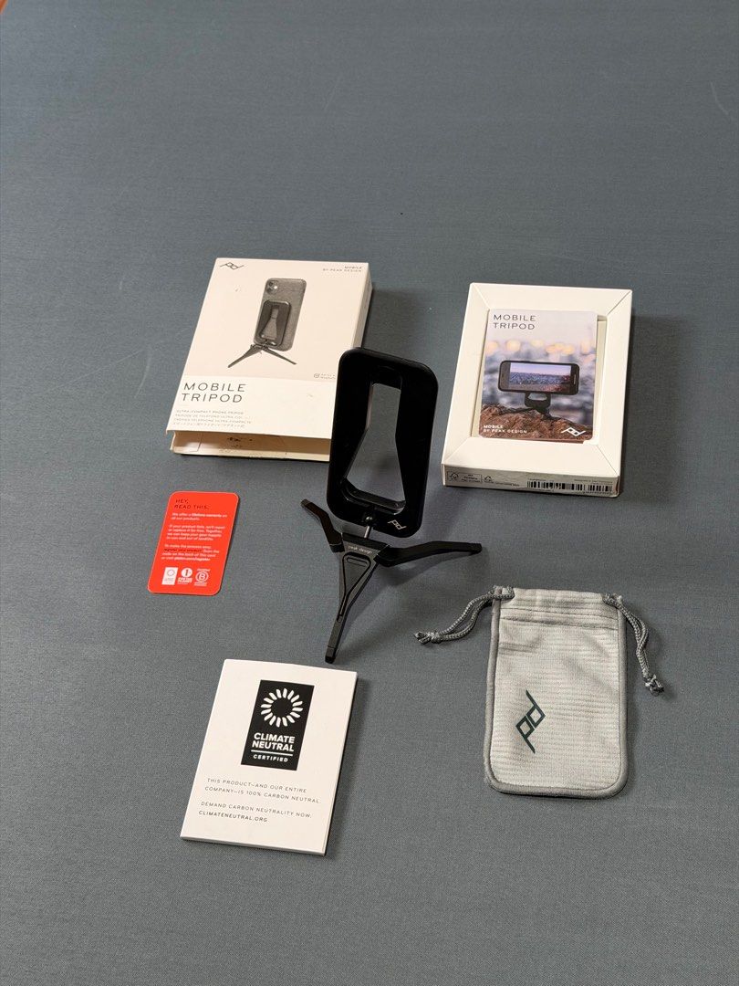 Peak Design Mobile Tripod (Category: Mounts & Holders) located in Quezon City. Submitted by allgood_pat (Listing ID 1412378484, Image 2). Description: - Peak Design Mobile Tripod - Ultra-compact design - Includes carrying pouch - Magsafe compatible. Perfect for stable phone photography and videography - Lifetime warranty More info: https://www.peakdesign.com/global/products/mobile-tripod.