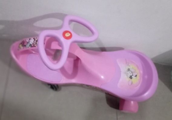 Pink Minnie Mouse Wiggle Car (Category: Kids Toys) located in Quezon City. Submitted by emmesproject (Listing ID 1412393369, Image 3). Description: - Minnie Mouse Wiggle Car - Fun pink design - Easy to use - Steering wheel included - Comfortable seat - Smooth, curved plastic design - Designed for kids to propel themselves by wiggling RFS- maguupgrade ng real bike.