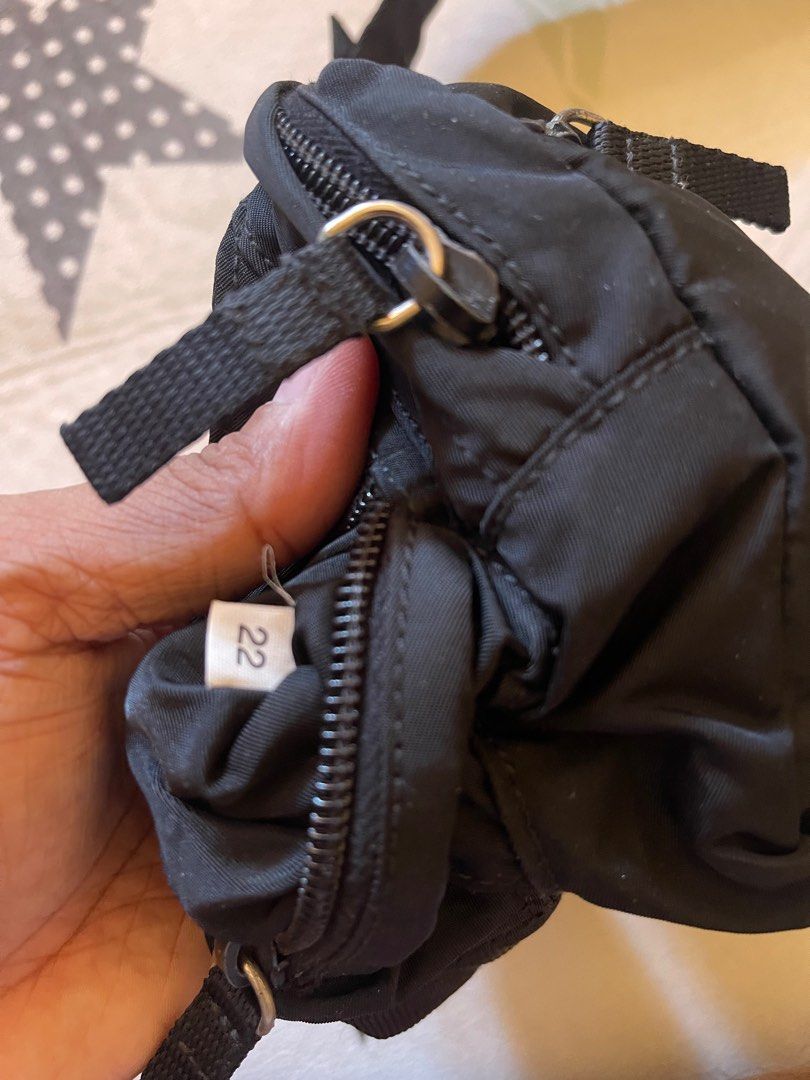prada (Category: Cross-body Bags) located in Kota Kinabalu. Submitted by cjanjan86 (Listing ID 1409271012, Image 3). Description: good cntion.