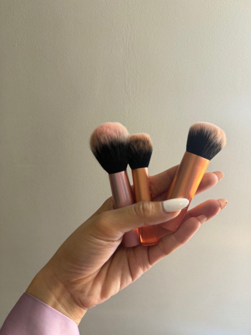 Real techniques brush bundle (Category: Makeup) located in Quezon City. Submitted by destashingmycloset (Listing ID 1412355290, Image 1). Description: .