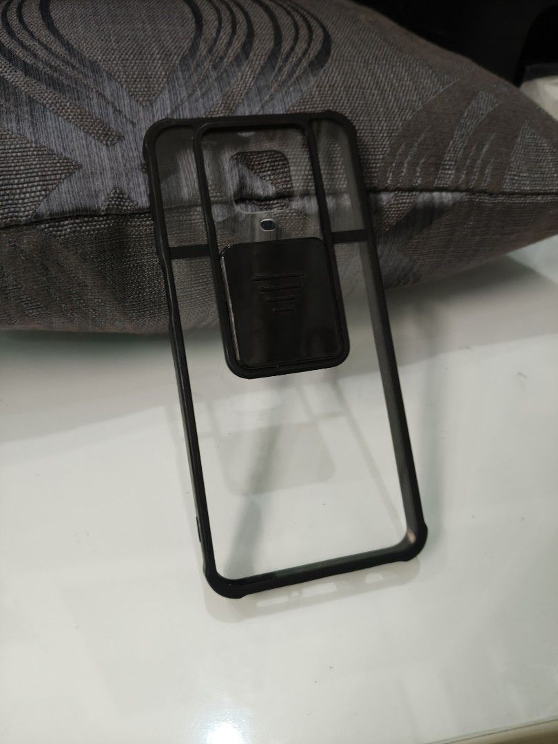 Redmi Note 9s Casing (Category: Cases & Covers) located in Seri Kembangan. Submitted by night.loner_ (Listing ID 1412488366, Image 1). Description: Untuk model Redmi Note 9s. Free untuk yg datang ambik tempat saya saja. Clear wardrobe. Condition 8/10. Pick up only if you want this item free. Don't expect too much it's free item 🤗. Klau nak saya post atau cod add RM 10. X rajin sebenarnya. Prefer dtng ambik....free jer..