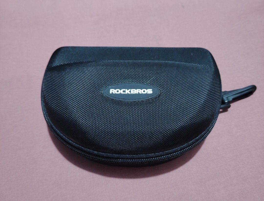 Rockbros eyeglass (Category: Looking For) located in Las Pinas. Submitted by kawatbear (Listing ID 1412514217, Image 1). Description: Uv Eye protection for Cycling bike.