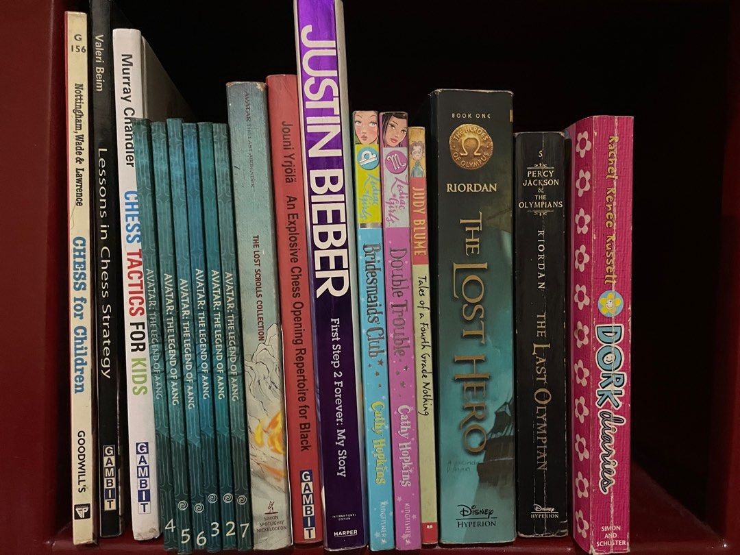 [SALE, 40 pcs + 18 free] Book Bundle (Category: Storybooks) located in Caloocan City. Submitted by dojaejungzen (Listing ID 1412340182, Image 2). Description: 40pcs + 18 free books, total of 58 ✅ ALL 100% AUTHENTIC. NO reprints. Includes titles and authors like Les Miserables, Almond, Sherlock Holmes, Gone Girl, Me Before You, Girl in Pieces, Lang Leav, Rick Riordan, etc. ‼️ This set is NOT for picky buyers. Free books have more wear and tear, so