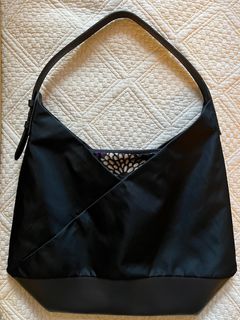 （分類：）位於 。 由 Onincar 提交（商品編號 1412380299，圖片 1）。簡介： 。