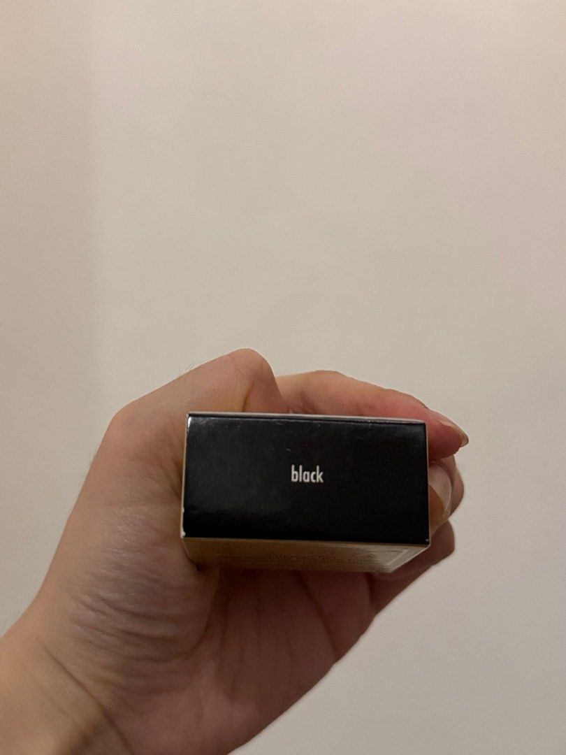 Stila Waterproof Pot Liner (Category: Makeup) located in Quezon City. Submitted by drawnncropz (Listing ID 1412488232, Image 2). Description: SRP 750 on Blue App.