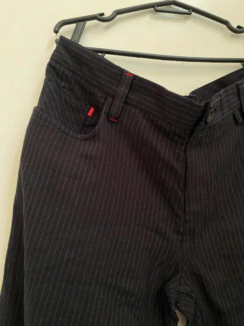 Stripped Black Pants (Category: Jeans) located in Minalin. Submitted by stuffseri (Listing ID 1412505605, Image 2). Description: • Size - 36 (DM for deets) • RFS: Decluttering • what you see is what you get • PAYO - gcash • sf will be shouldered by buyer - price varies depending on the location • no to joy miners and bogus buyers ‼️.