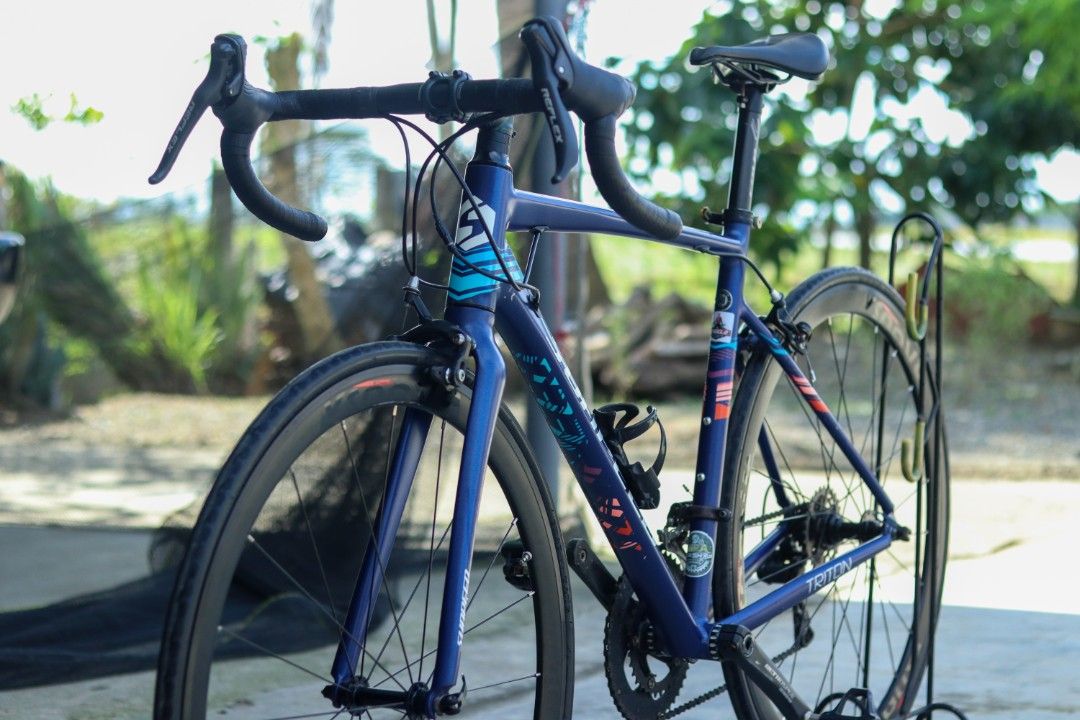 Sunpeed Triton Road Bike (Category: Bicycles) located in Tuguegarao City. Submitted by lawrencema88878 (Listing ID 1412358922, Image 1). Description: Selling my Sunpeed Triton Road Bike Size 50 – best for riders 5’4” to 5’8” Bike is in good, slightly used condition and 100% ready to ride. No mechanical issues. Very lightweight and responsive, perfect for beginners, daily commuters, or training rides. Specs: • 6061 full alloy frame with internal c