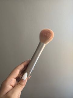 (Category: ) located in . Submitted by destashingmycloset (Listing ID 1412352546, Image 1). Description: .