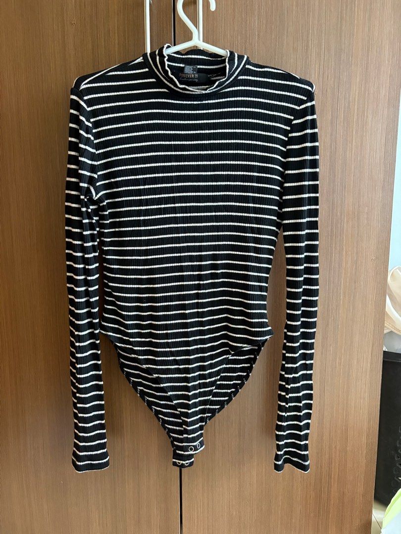 Tops (S-M) 65php each (Category: Blouses) located in Manila. Submitted by pinpoints (Listing ID 1412353912, Image 2). Description: Pickup at makati city Pm for sizes and details These are my personal clothes (I’m xs-s).
