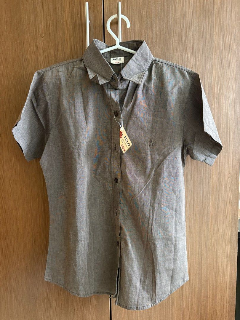 Tops (S-M) 65php each (Category: Blouses) located in Manila. Submitted by pinpoints (Listing ID 1412353912, Image 3). Description: Pickup at makati city Pm for sizes and details These are my personal clothes (I’m xs-s).