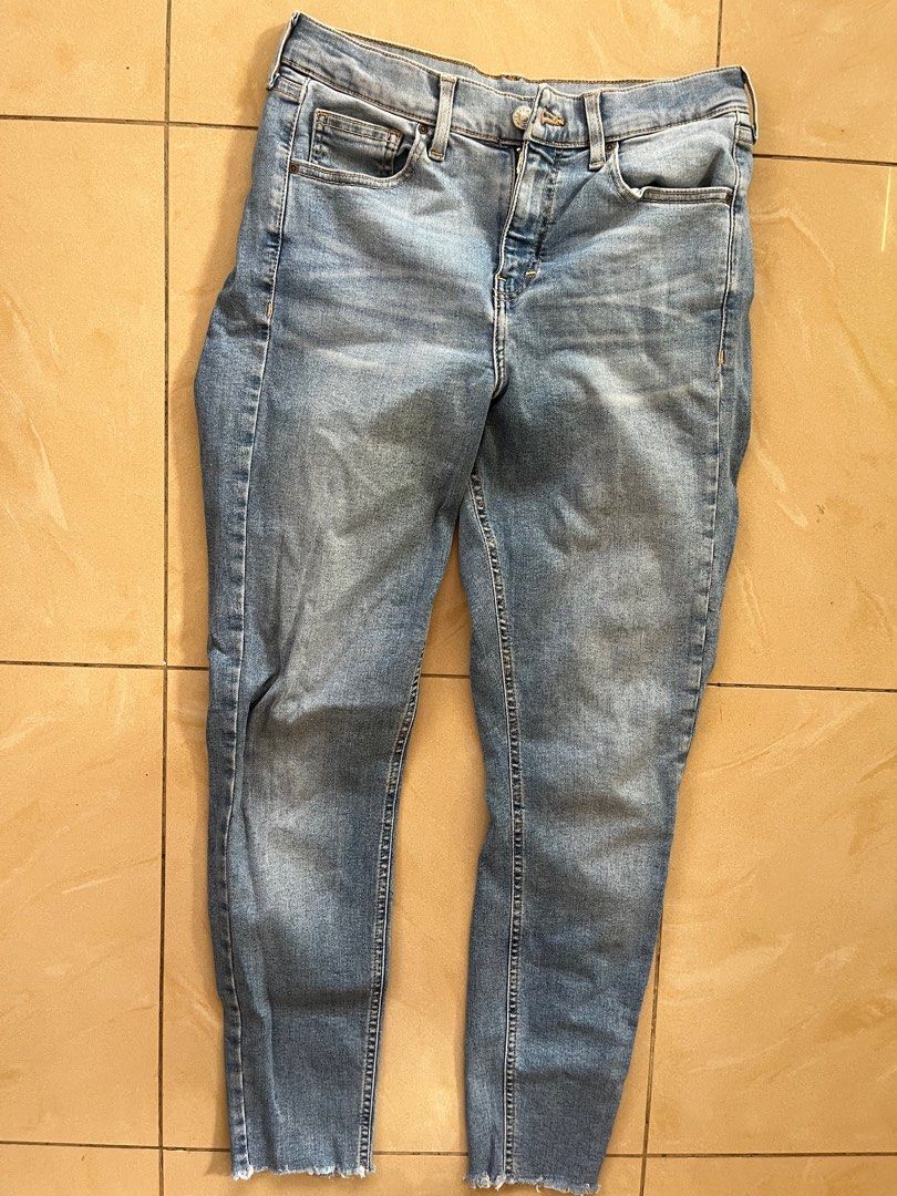 topshop moto jeggings (Category: Announcements) located in Davao. Submitted by fashiontherapyph (Listing ID 1412484010, Image 2). Description: .