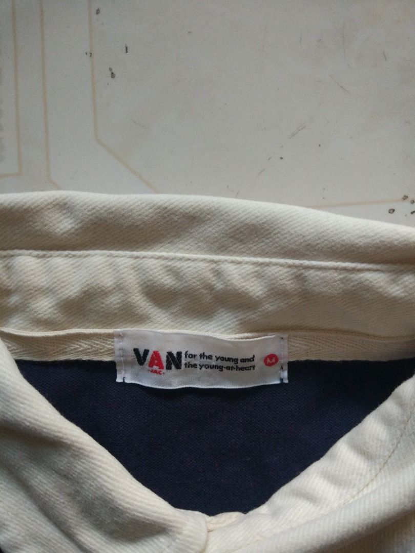 Van Jac Rugby Shirt M (Category: Formal Shirts) located in Pasay City. Submitted by denimdude.ph (Listing ID 1412524380, Image 3). Description: small stain on patch logo, last pic.