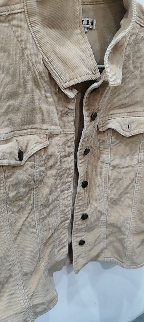 Womens Stylish Khaki Corduroy Jacket (Category: Coats, Jackets and Outerwear) located in General Trias. Submitted by versaillerose (Listing ID 1412403948, Image 3). Description: - M.I. brand tan corduroy jacket - Medium size - Button closure - Two chest pockets - Collared neckline - Classic design 📌 TERMS - Shipping Fee c/o buyer (not yet included in the price) - No reservation. First to pay basis. - Payment first before pick-up or shipping. - P
