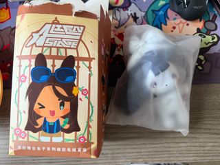 (Category: ) located in . Submitted by fleursq (Listing ID 1412387488, Image 1). Description: .