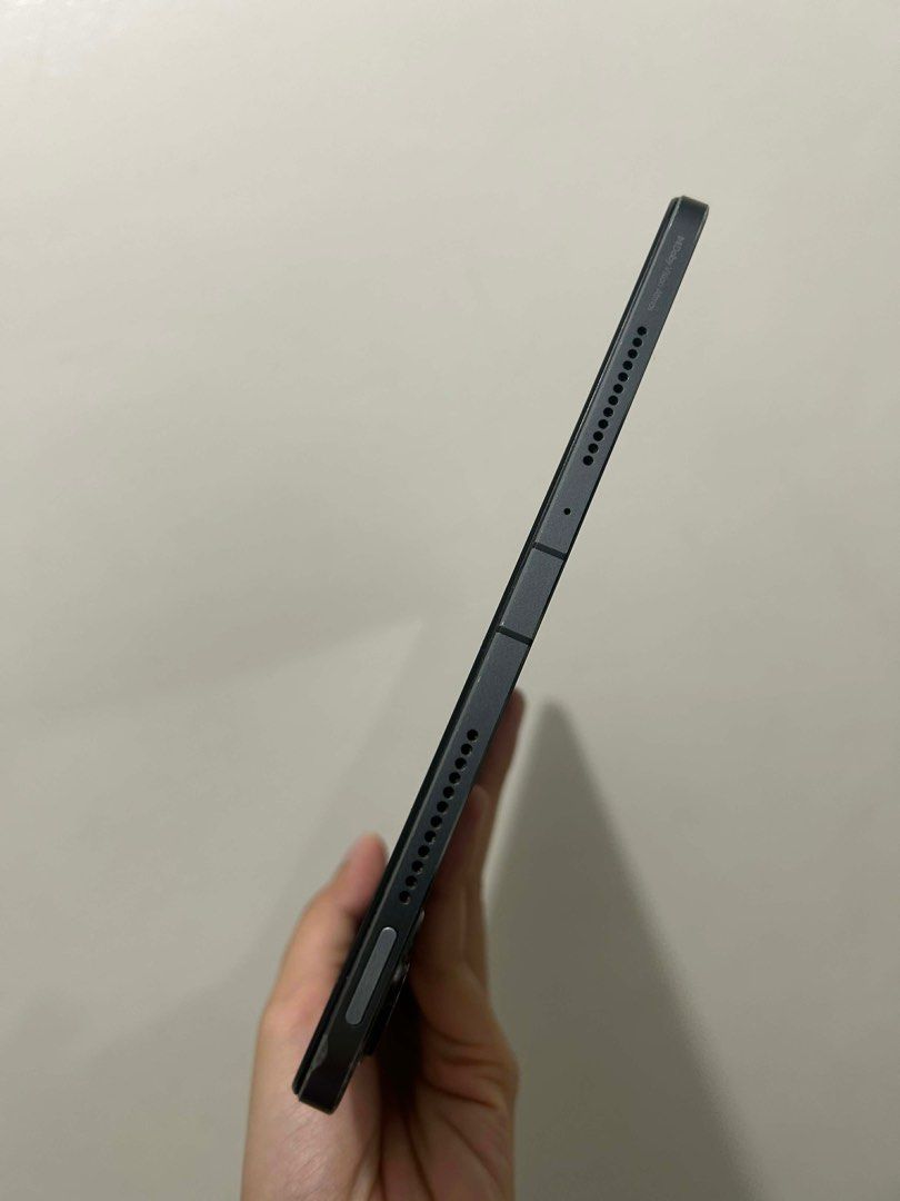 Xiaomi Pad 5 (Category: Android) located in Paranaque City. Submitted by sunsum7 (Listing ID 1412399820, Image 3). Description: Selling my sister’s Xiaomi Pad 5 in good working condition. Smooth performance and perfect for online classes, watching Netflix/YouTube, light gaming, and productivity. 📱 Condition: • Fully functional, no issues • visible scratches at the back and sides (purely cosmetic, does not affect performance) • Screen is clear an