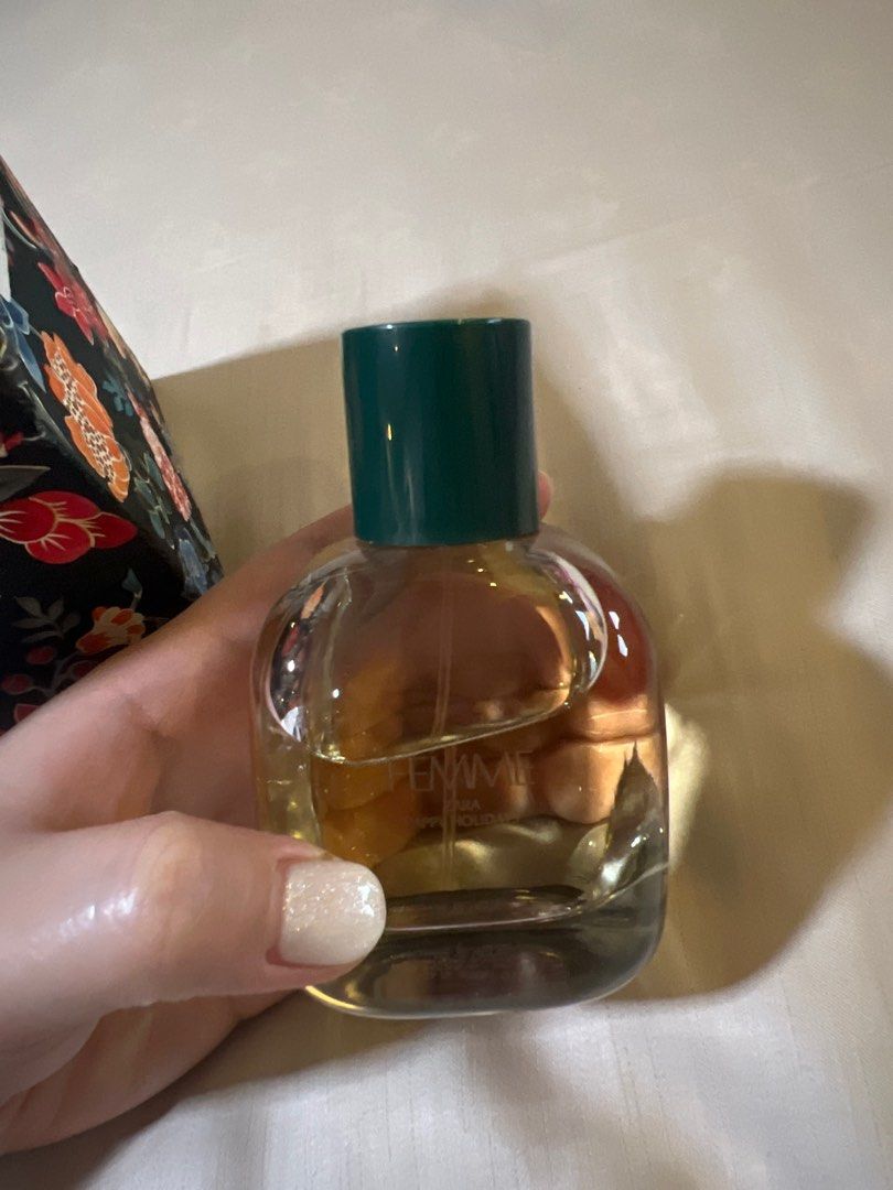 Zara Femme Eau de Parfum (Category: Fragrance & Deodorants) located in San Fernando. Submitted by _prelovedbysflp (Listing ID 1412427467, Image 2). Description: Zara From Singapore.