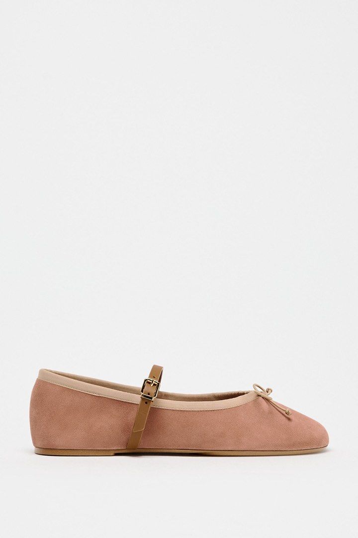 Zara Pink Ballet Flats (Category: Flats & Sandals) located in Quezon City. Submitted by declutterqa (Listing ID 1412512247, Image 3). Description: ⭐️ really cute, barely used! size 5! Please read before asking questions! 🪭 Items are slightly negotiable as I am heavily decluttering, no swaps/trades. 🧾 Payment via GCASH/BPI QR 🛵 Delivery within metro manila thru grab/lalamove booking by buyer. Delivery outside of Metro Manila via LBC ONLY/Flash 